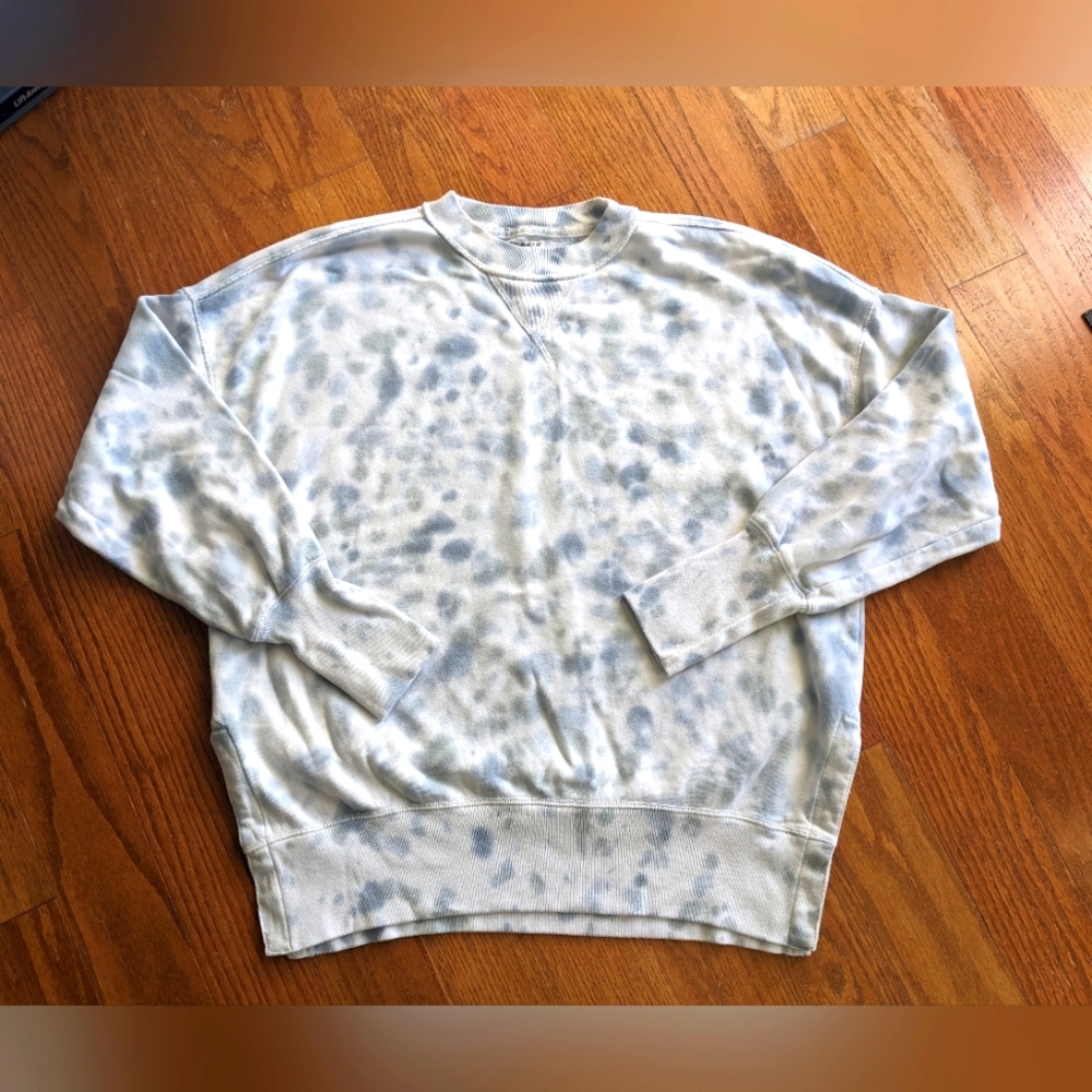 Abercrombie and Fitch Women's Sweatshirt sz small